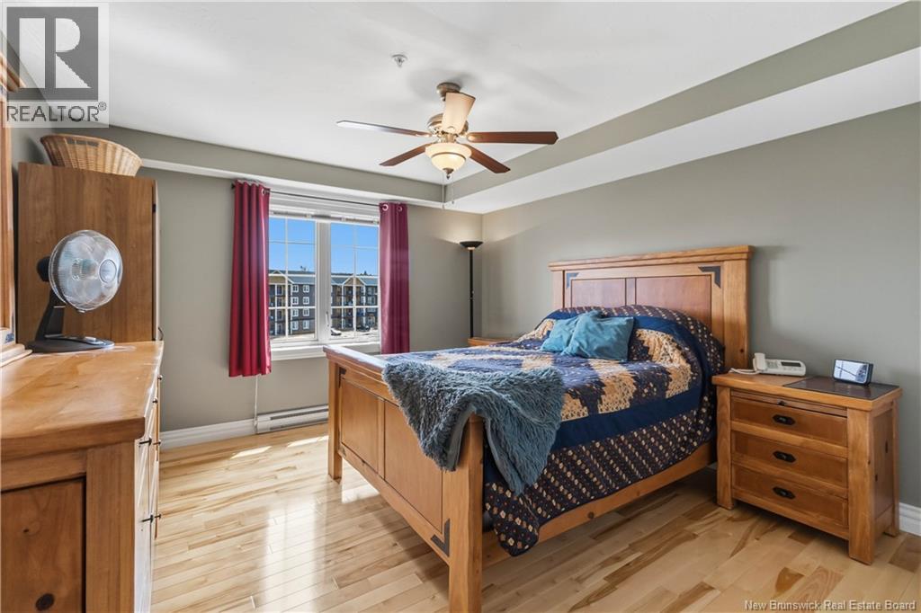 #407 65 DIAMOND HEAD COURT - 11