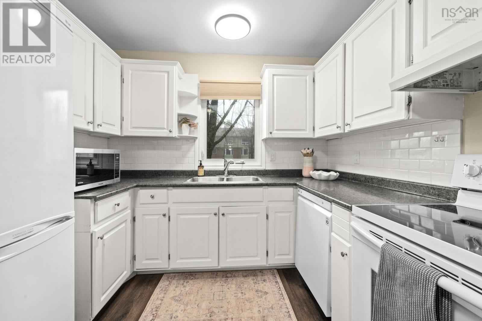 222 Willett Street — photo 13
