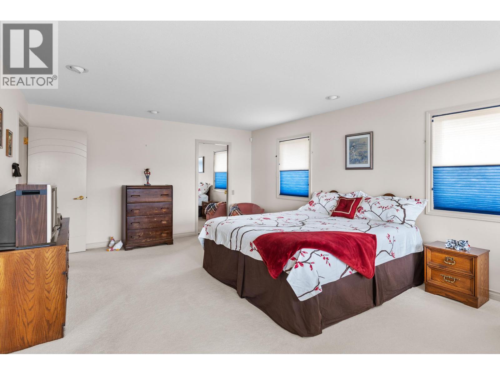 307 Sandpiper Court, Kelowna