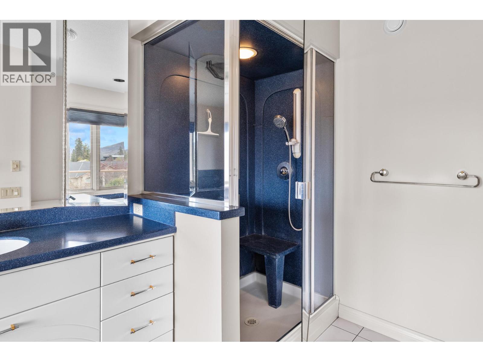 307 Sandpiper Court, Kelowna