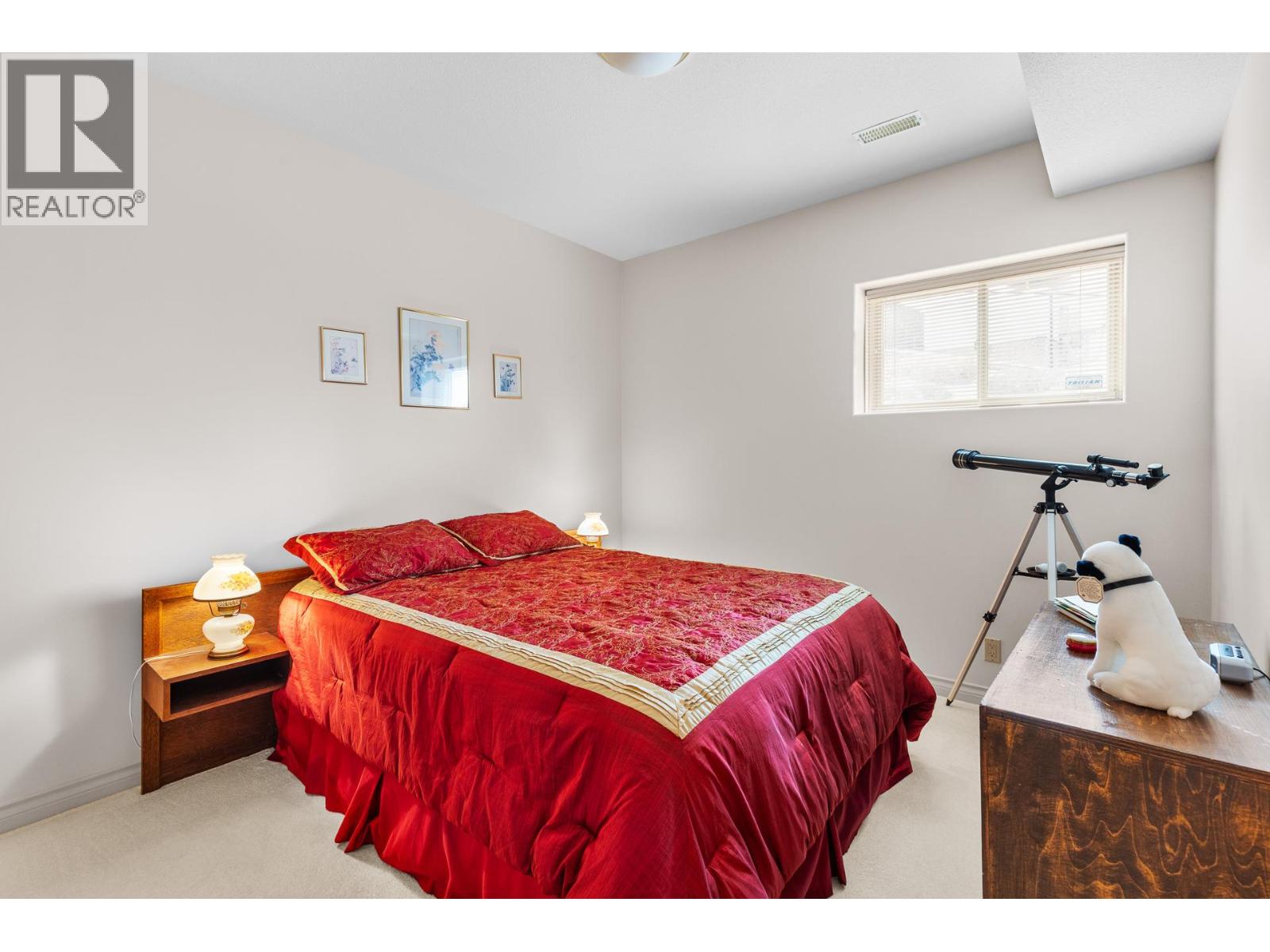 307 Sandpiper Court, Kelowna