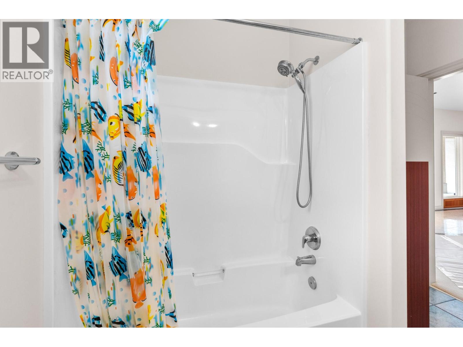 307 Sandpiper Court, Kelowna