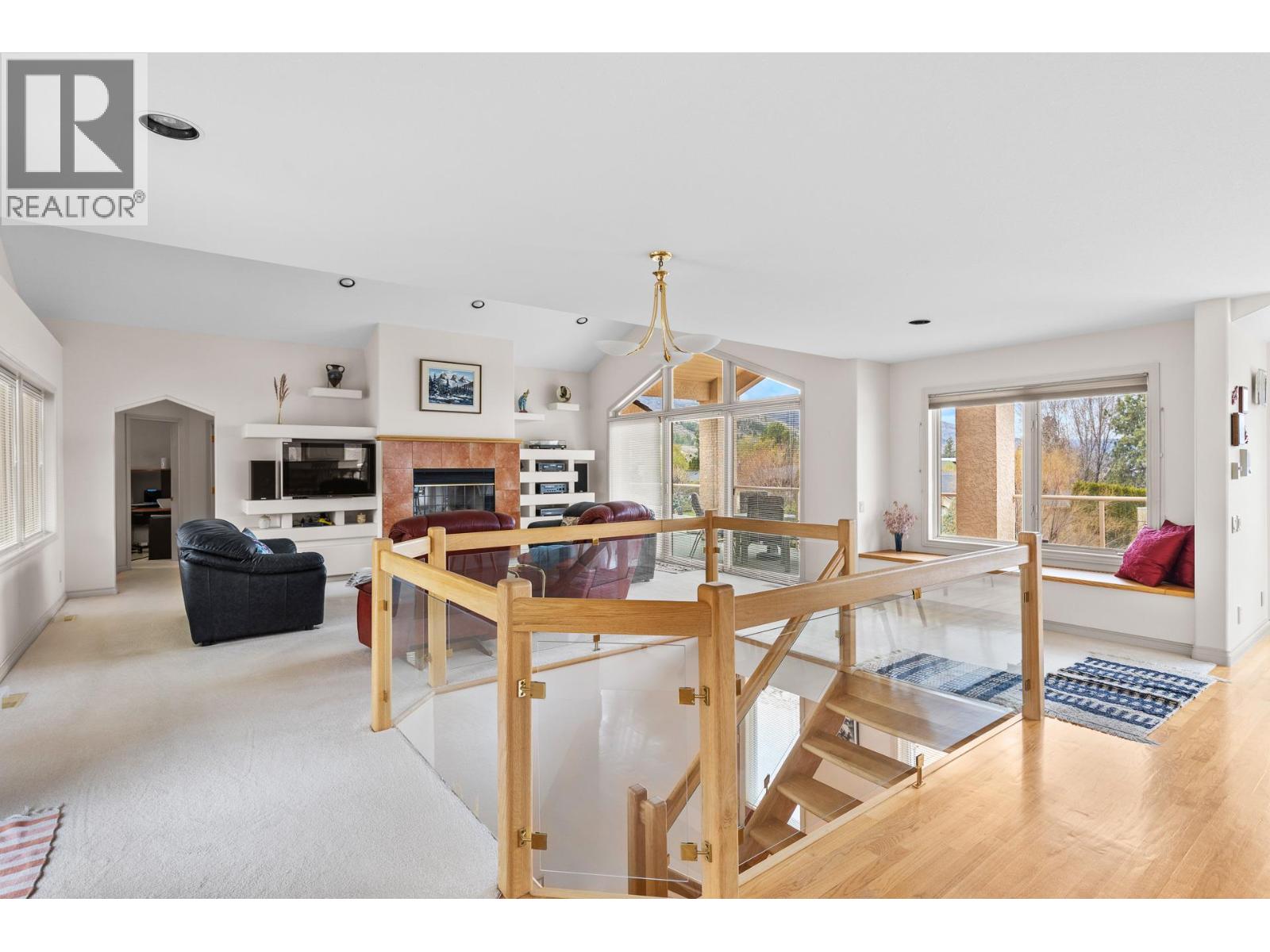 307 Sandpiper Court, Kelowna