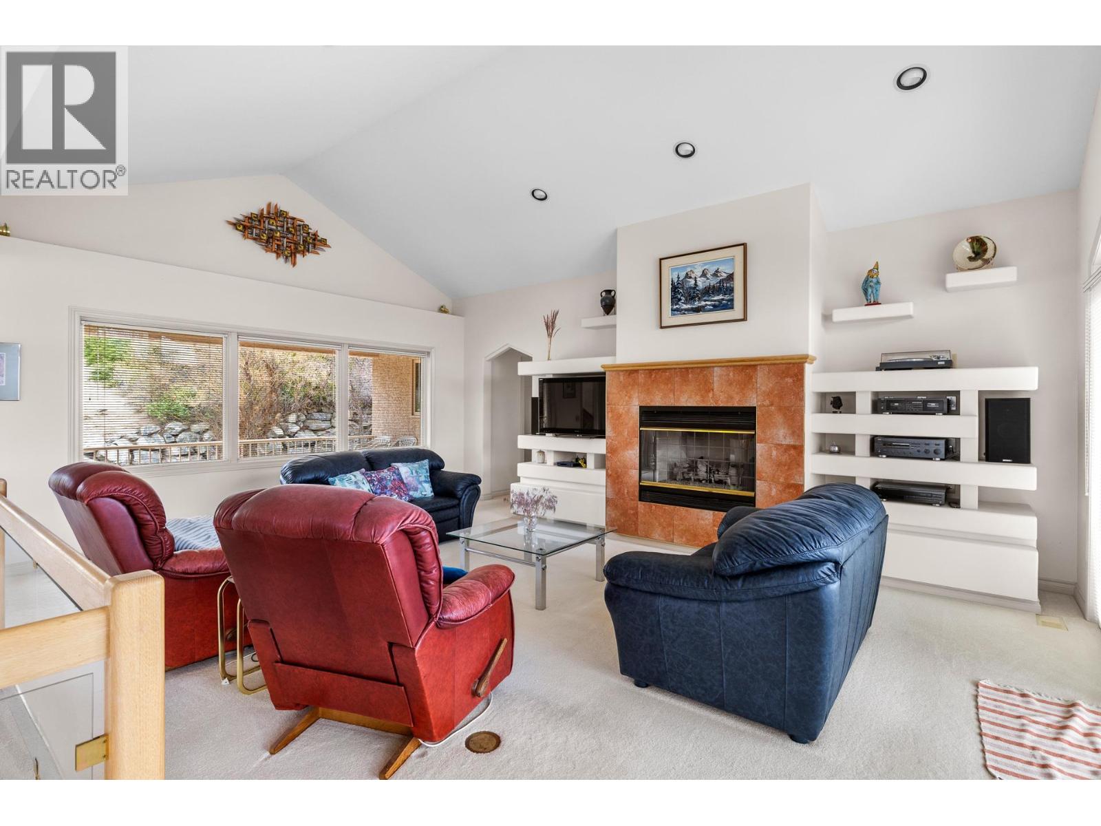 307 Sandpiper Court, Kelowna