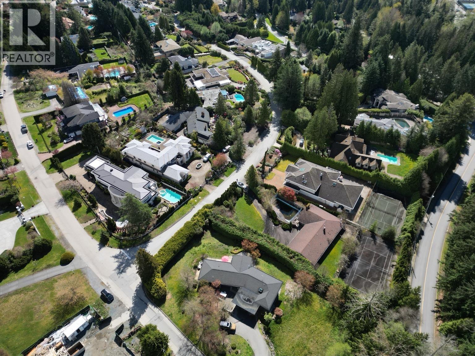 960 PYRFORD ROAD, West Vancouver