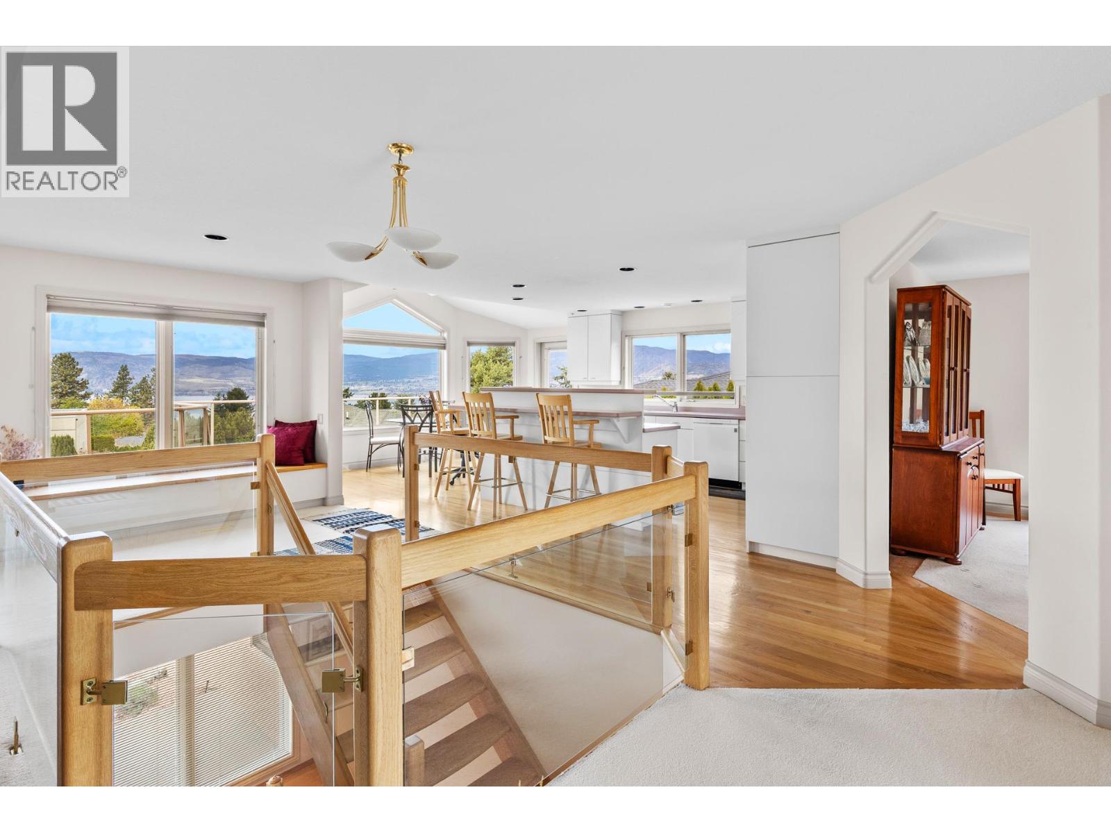 307 Sandpiper Court, Kelowna