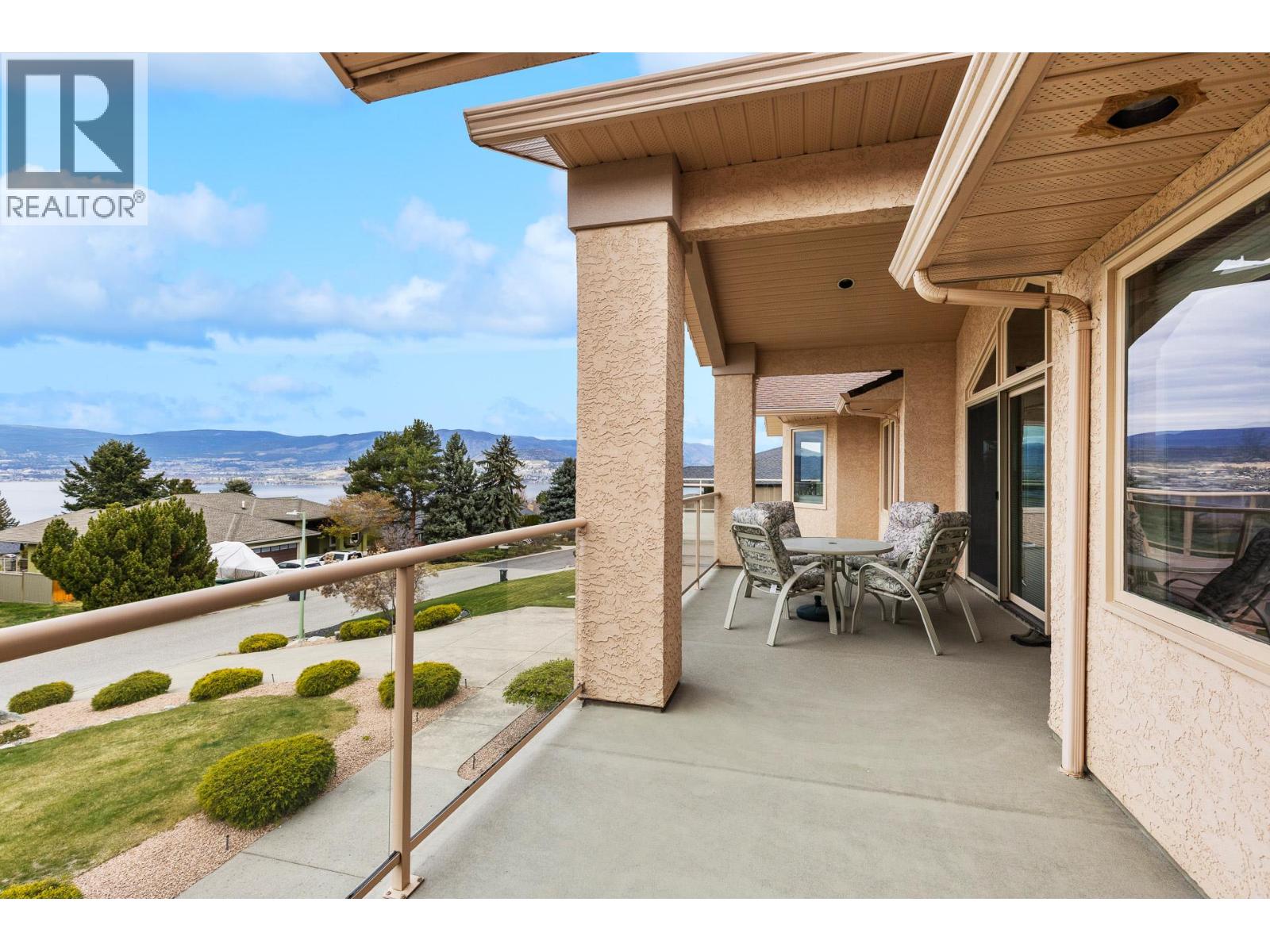 307 Sandpiper Court, Kelowna