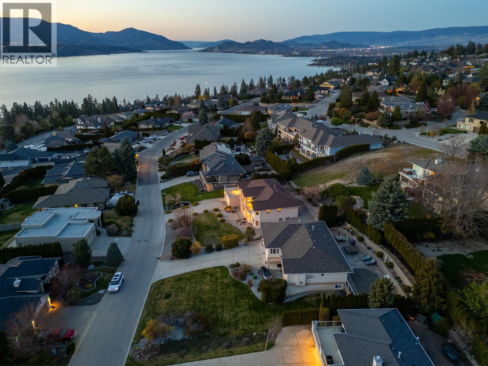 307 Sandpiper Court, Kelowna