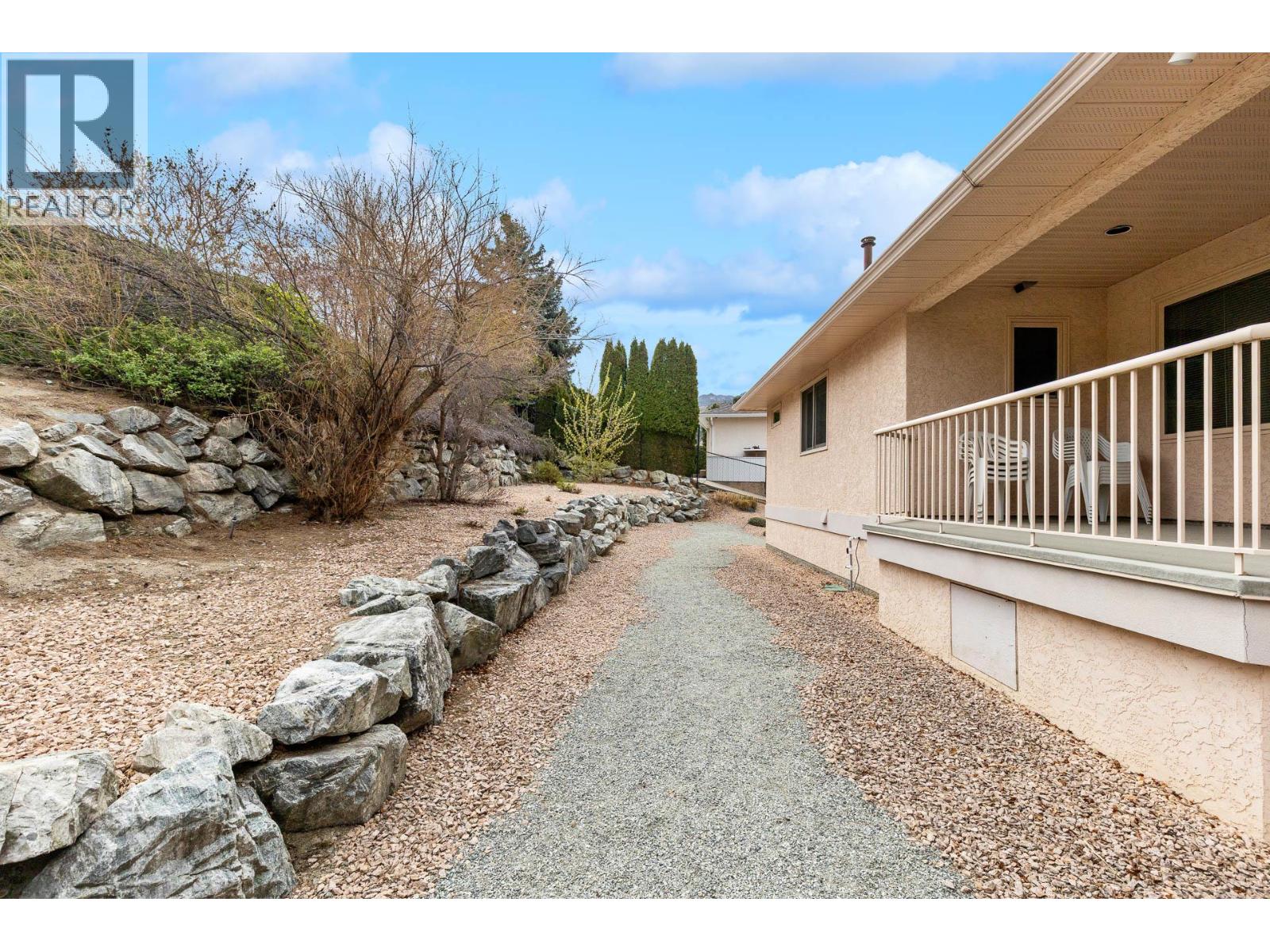 307 Sandpiper Court, Kelowna