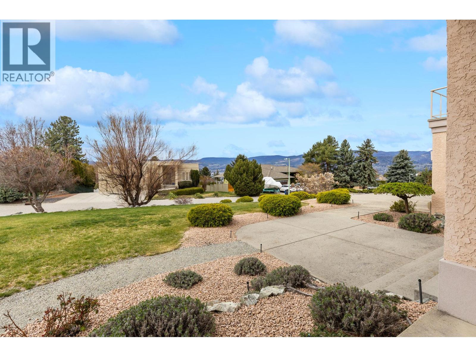 307 Sandpiper Court, Kelowna