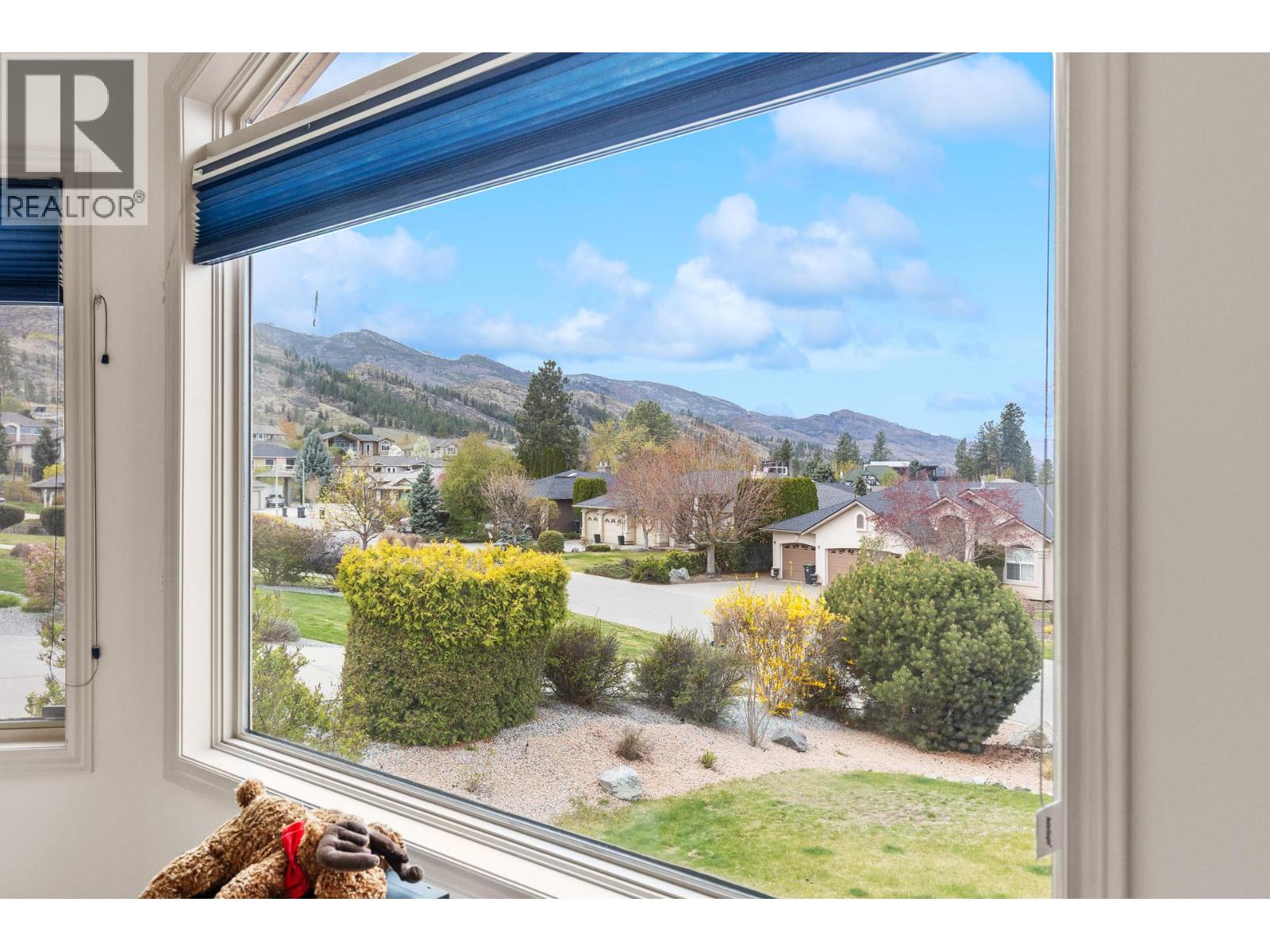 307 Sandpiper Court, Kelowna