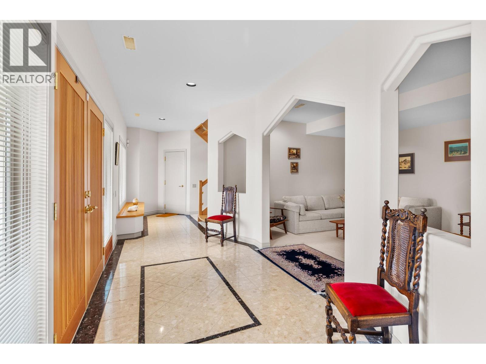 307 Sandpiper Court, Kelowna