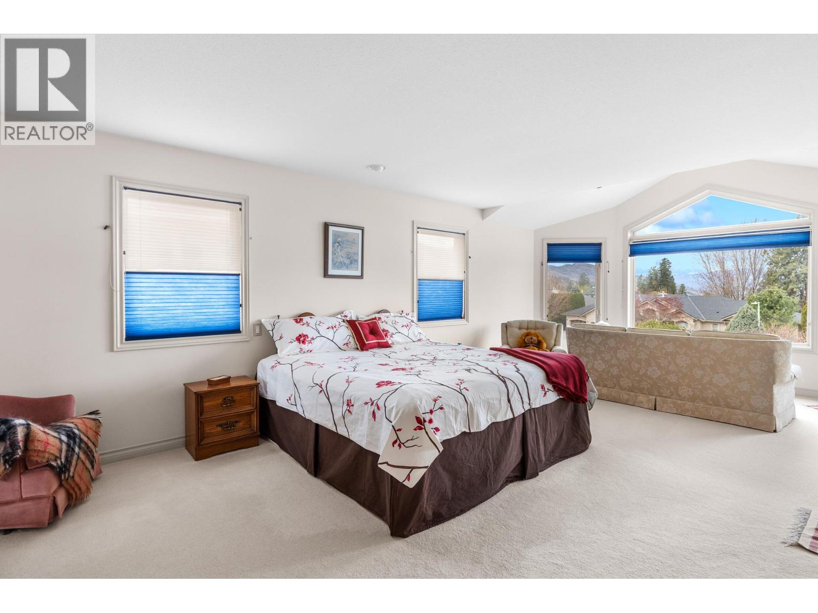 307 Sandpiper Court, Kelowna