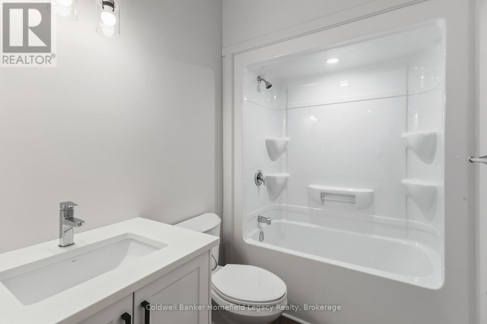 7 - 165 EGAN AVENUE — photo 11