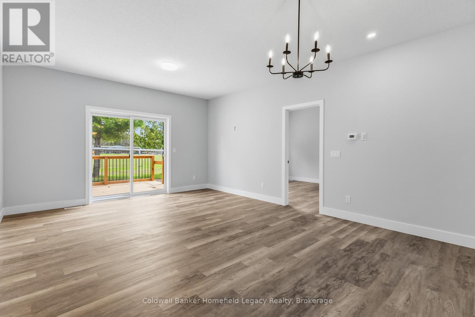 7 - 165 EGAN AVENUE — photo 20