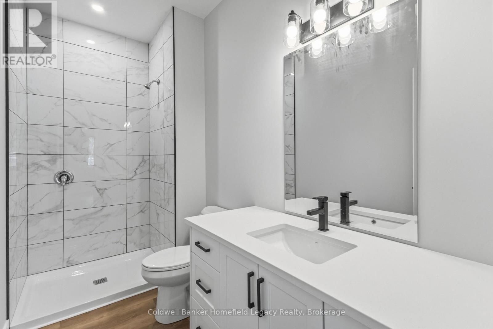 7 - 165 EGAN AVENUE — photo 30
