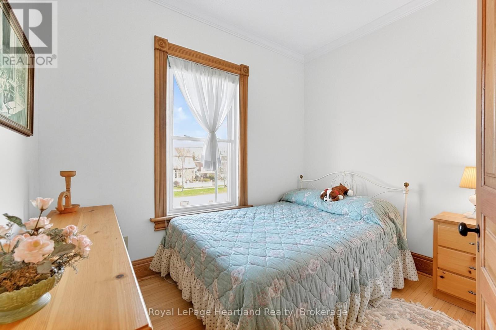 67 ELGIN AVENUE W - 29