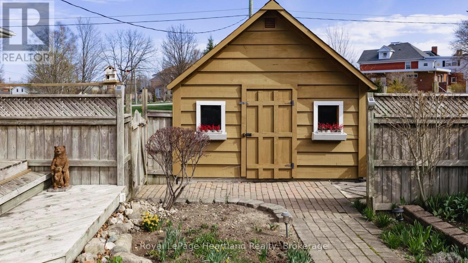 67 ELGIN AVENUE W - 45
