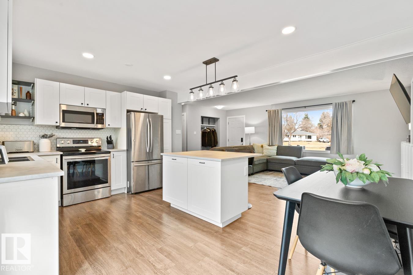 20 CARAGANA AV, Sherwood Park