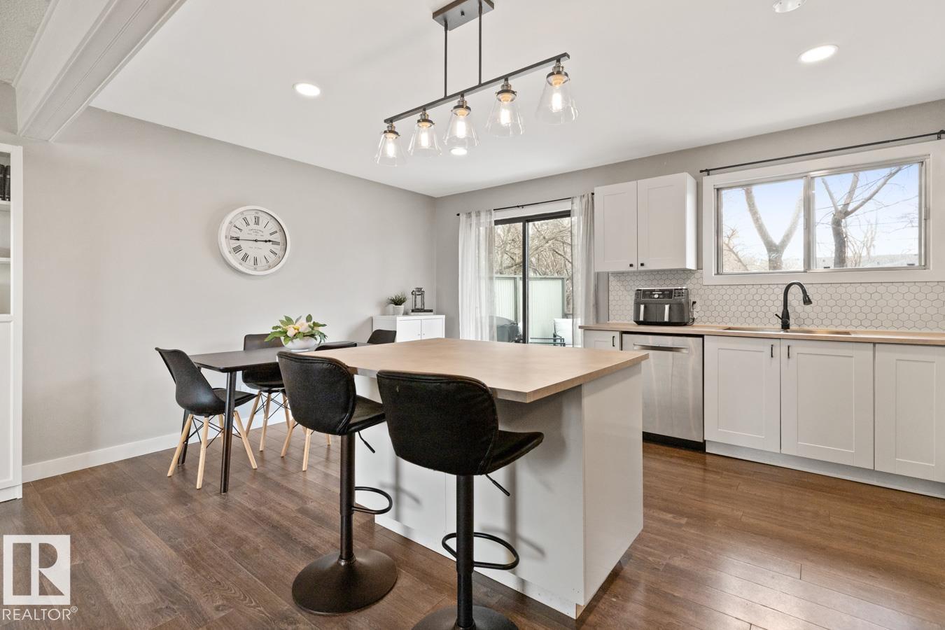 20 CARAGANA AV, Sherwood Park