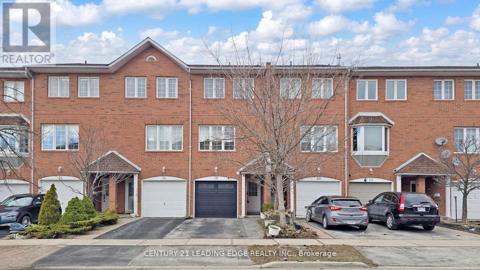 Listing photo of 38 RUMI CRESCENT