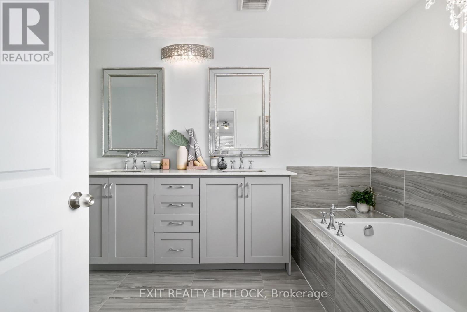 spa ensuite bath