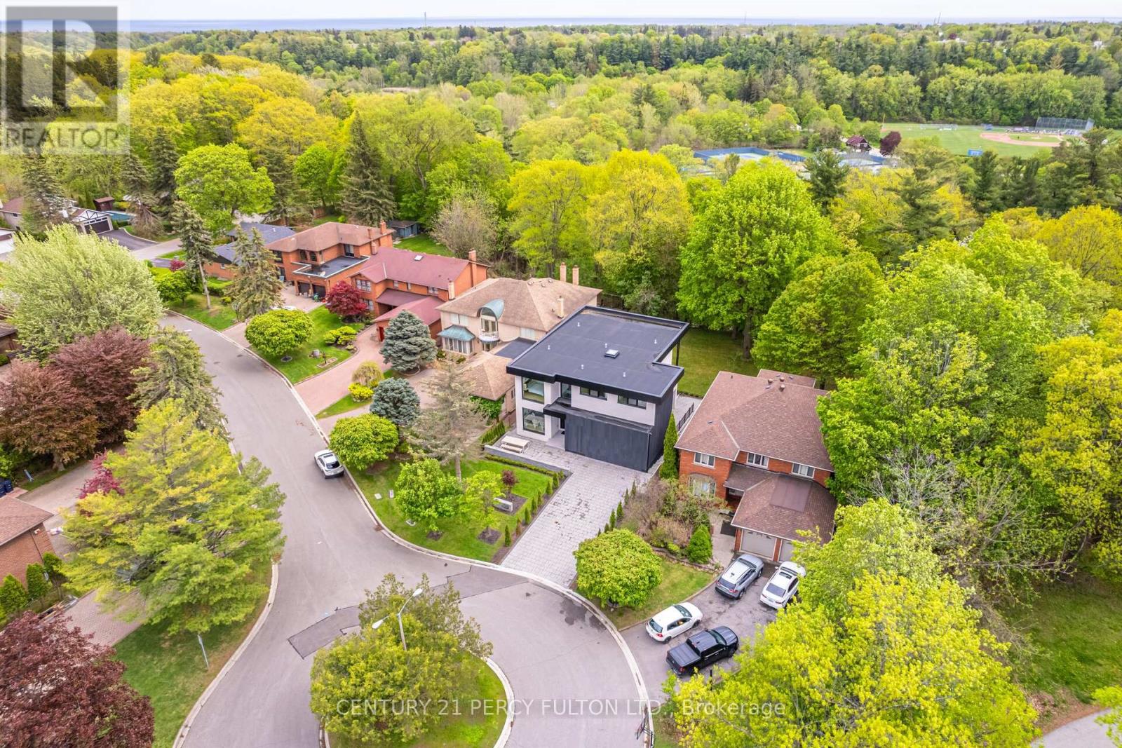 10 HAIDA COURT - 2