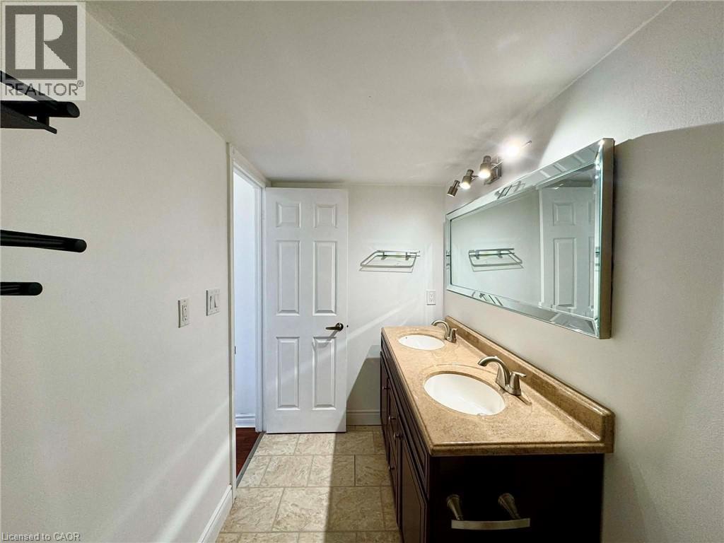 237 KING Street W Unit# 810, Cambridge, Ontario, N3H5L2 — Photo 10