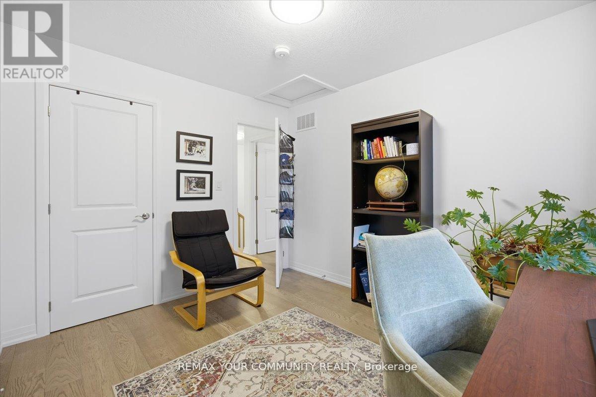 76 SAGEWOOD AVENUE - 26