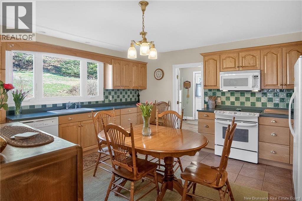 238 Pickwauket Road - 13
