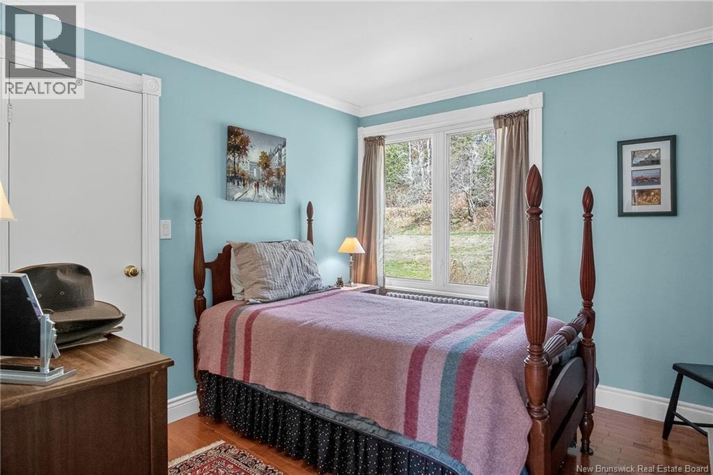 238 Pickwauket Road - 32