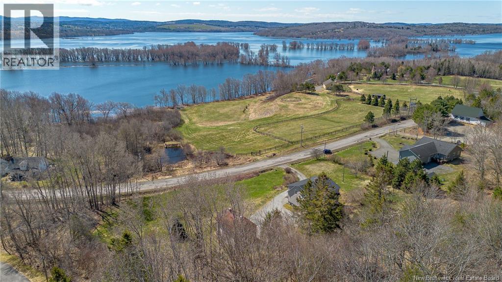 238 Pickwauket Road - 49