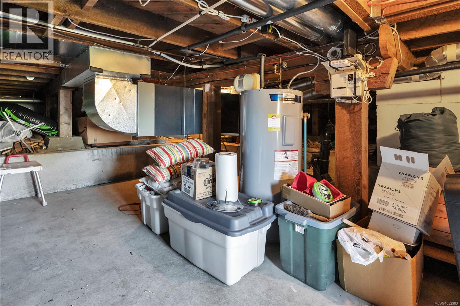 315 CRESCENT RD W - 44