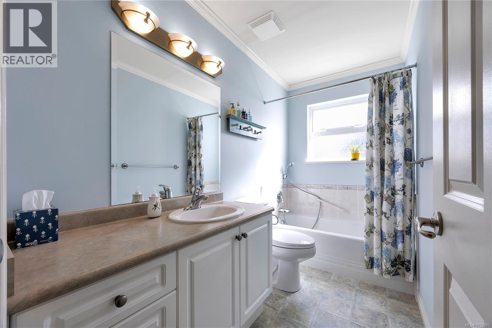 315 CRESCENT RD W - 20