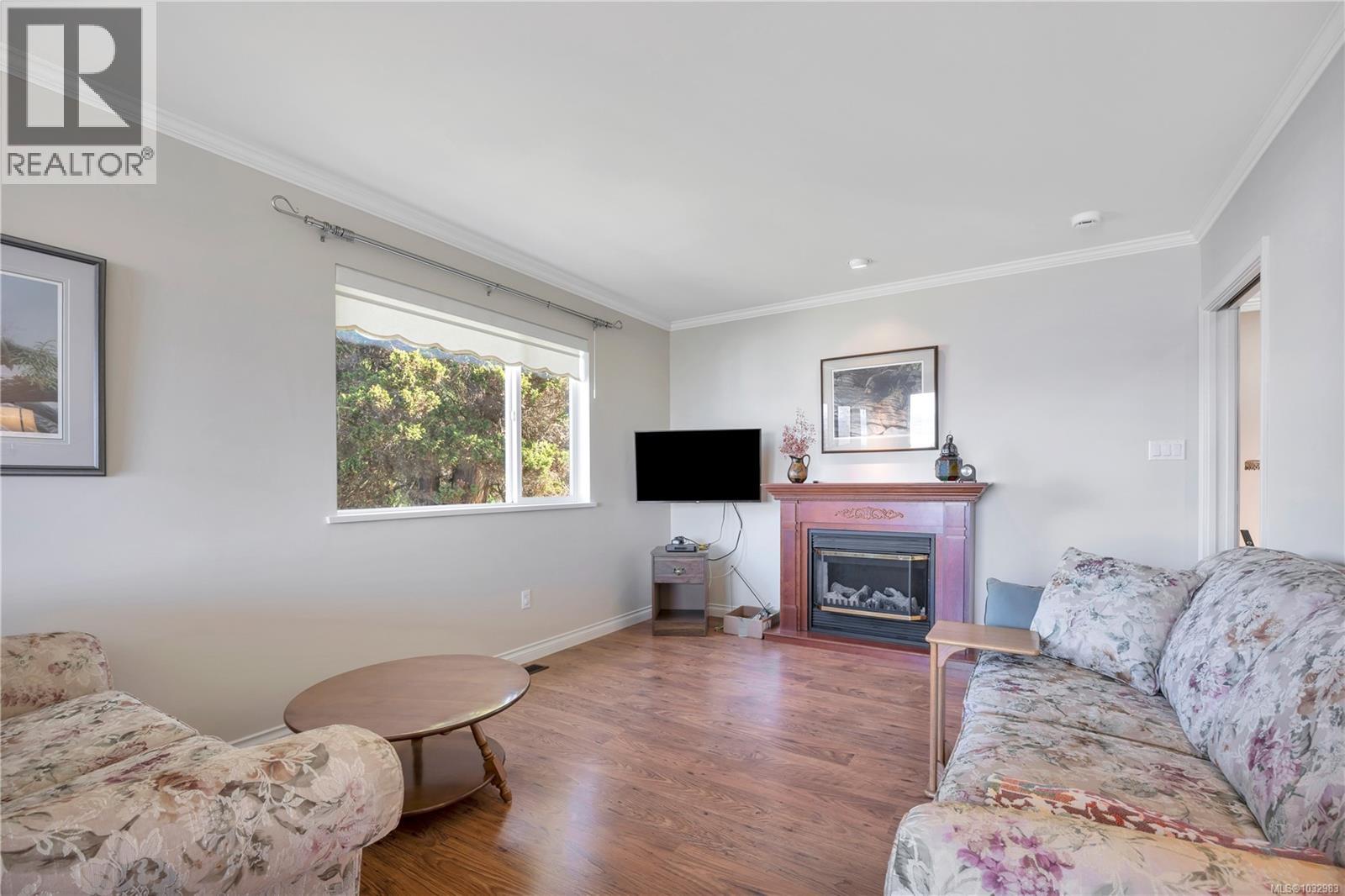 315 CRESCENT RD W - 25