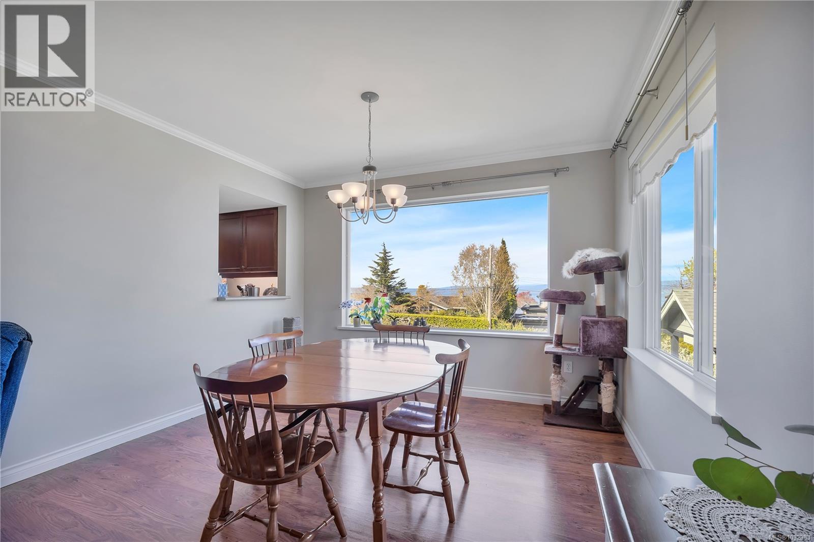 315 CRESCENT RD W - 28