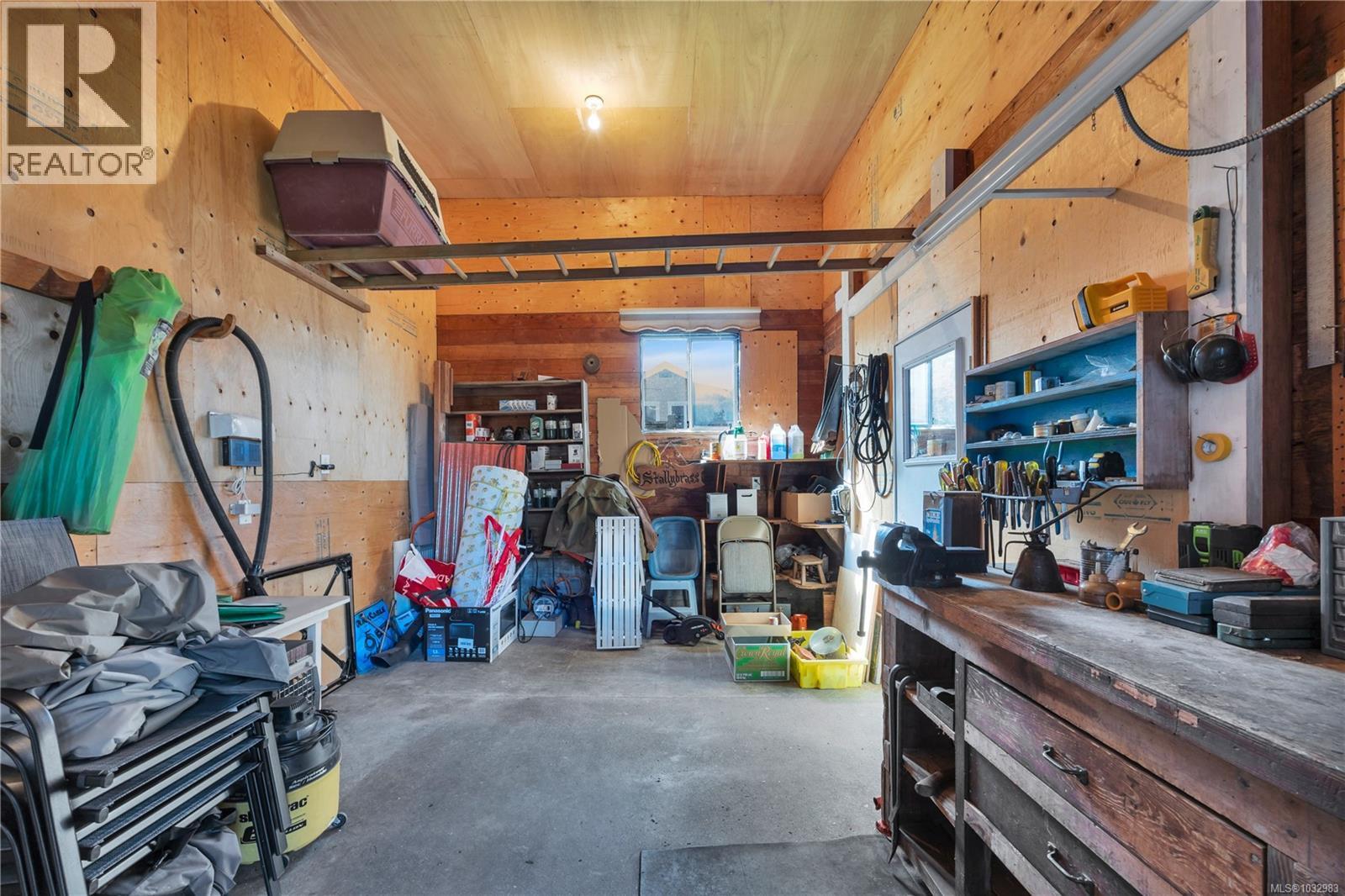 315 CRESCENT RD W - 45