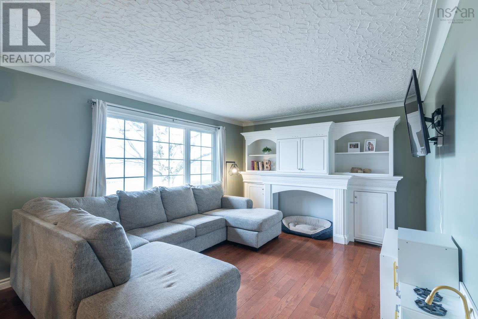 Property 22 of 38 of 13191 Highway 2