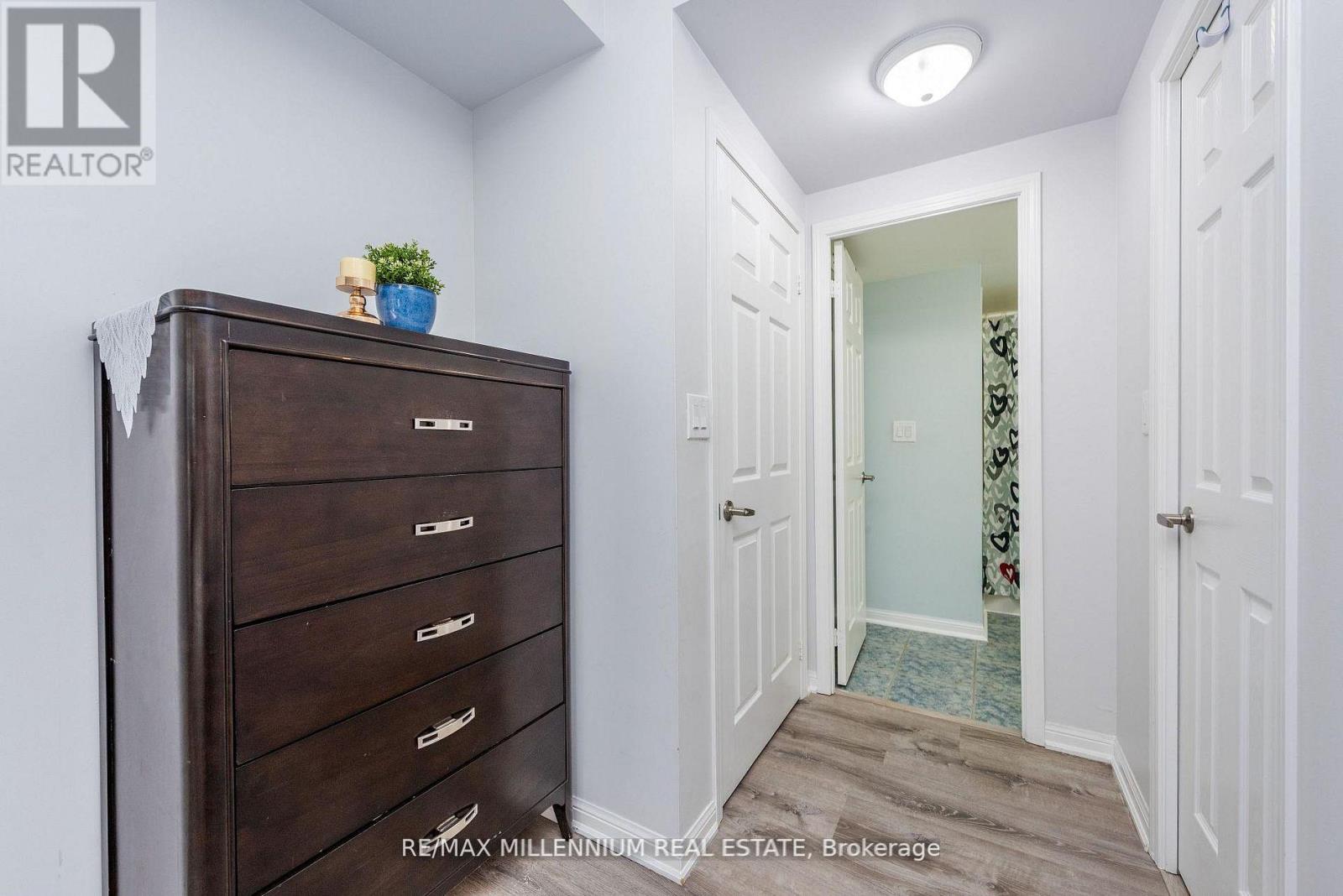 #1034 3045 FINCH AVENUE W - 11