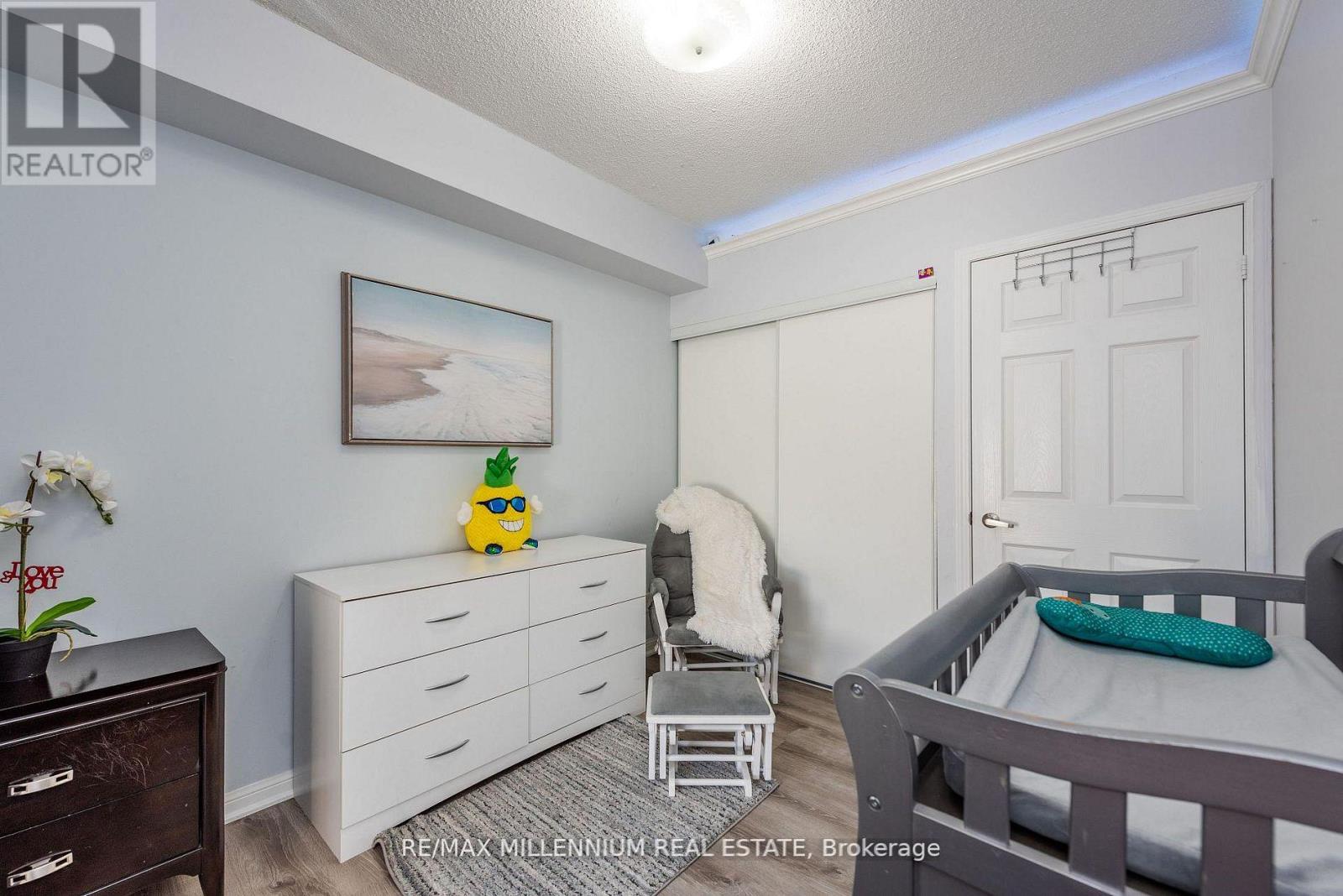 #1034 3045 FINCH AVENUE W - 24