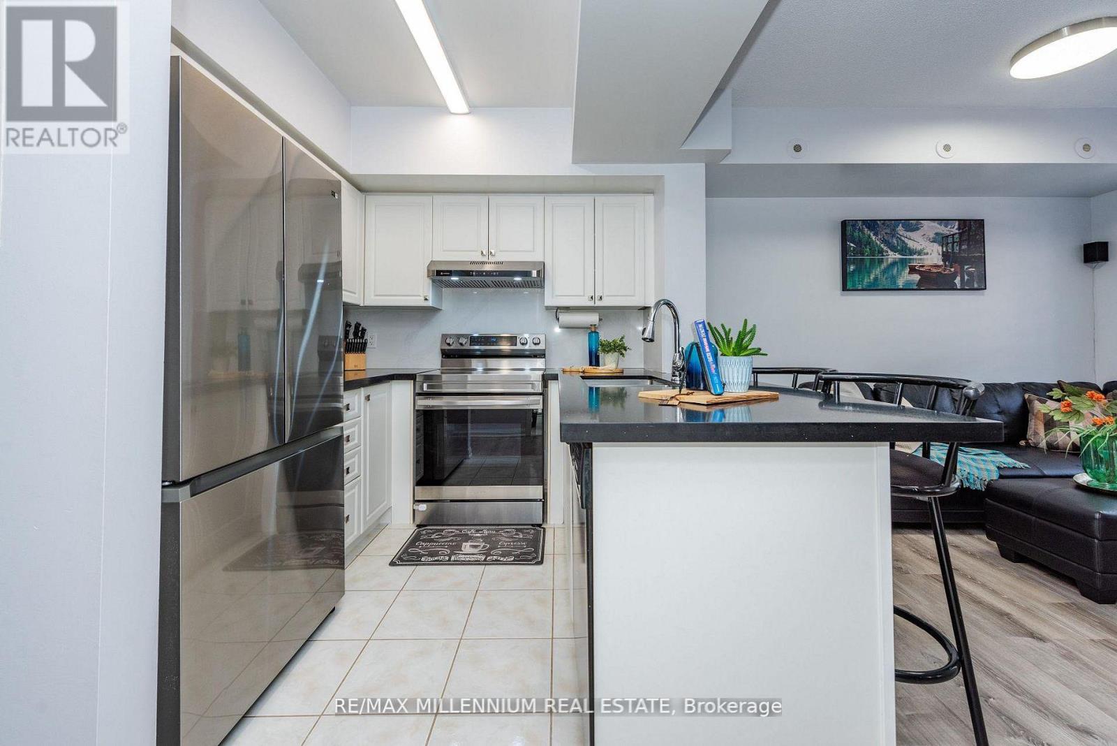 #1034 3045 FINCH AVENUE W - 28