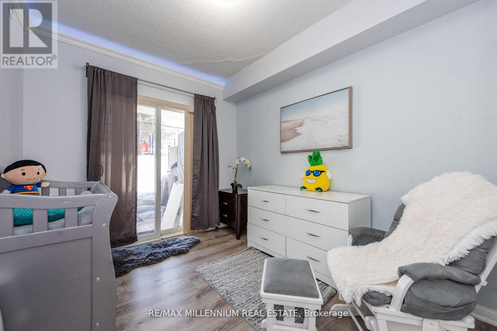 #1034 3045 FINCH AVENUE W - 33