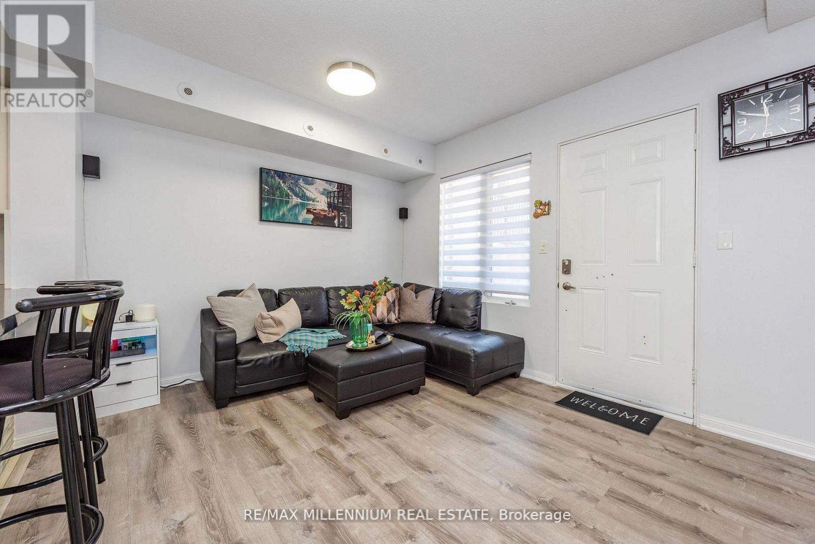 #1034 3045 FINCH AVENUE W - 34