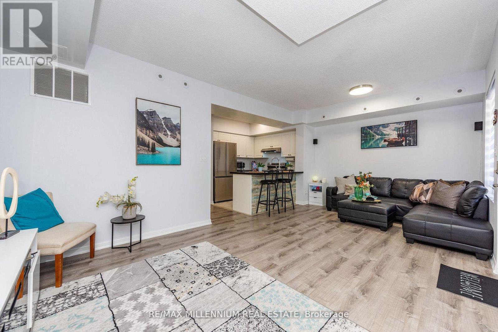 #1034 3045 FINCH AVENUE W - 35