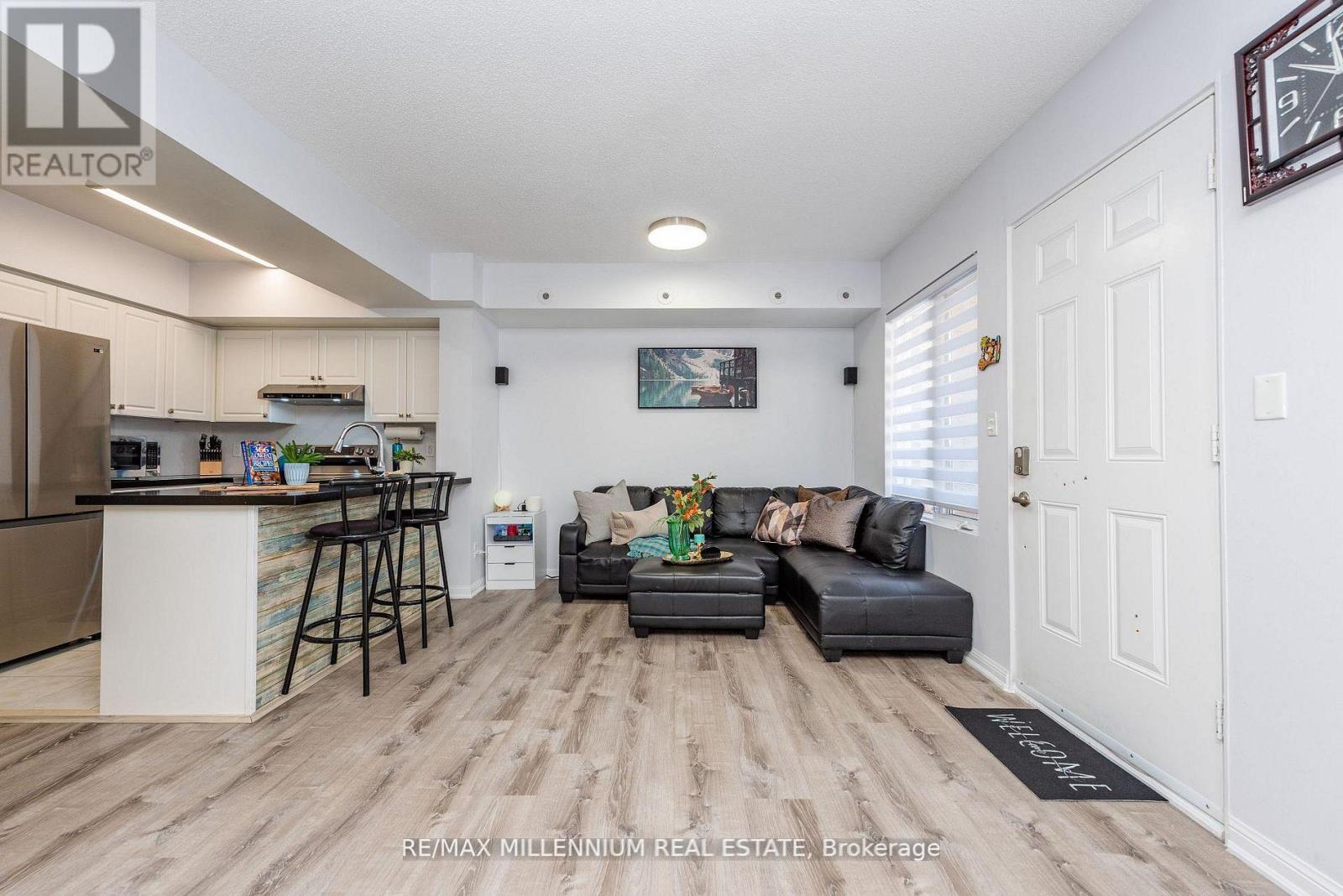 #1034 3045 FINCH AVENUE W - 37