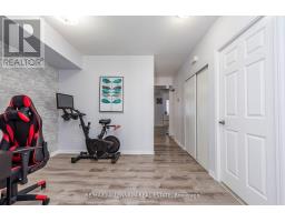 1034 - 3045 Finch Avenue W, Toronto, ON M9M0A5 Photo 9