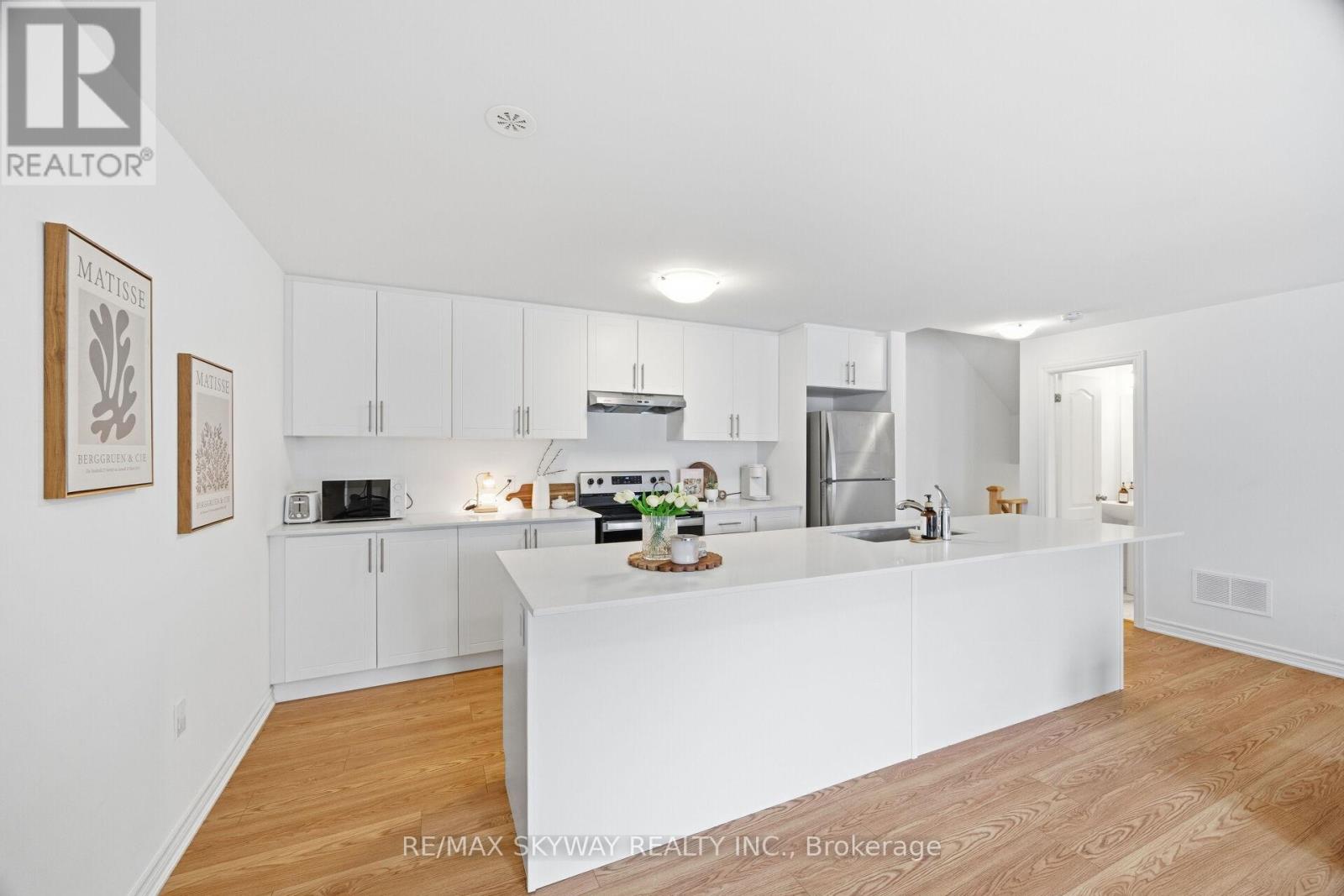 44 SPRINGDALE AVENUE - 16