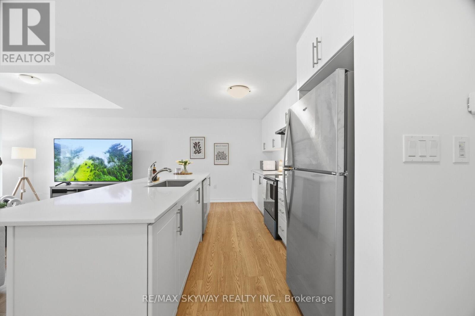 44 SPRINGDALE AVENUE - 21