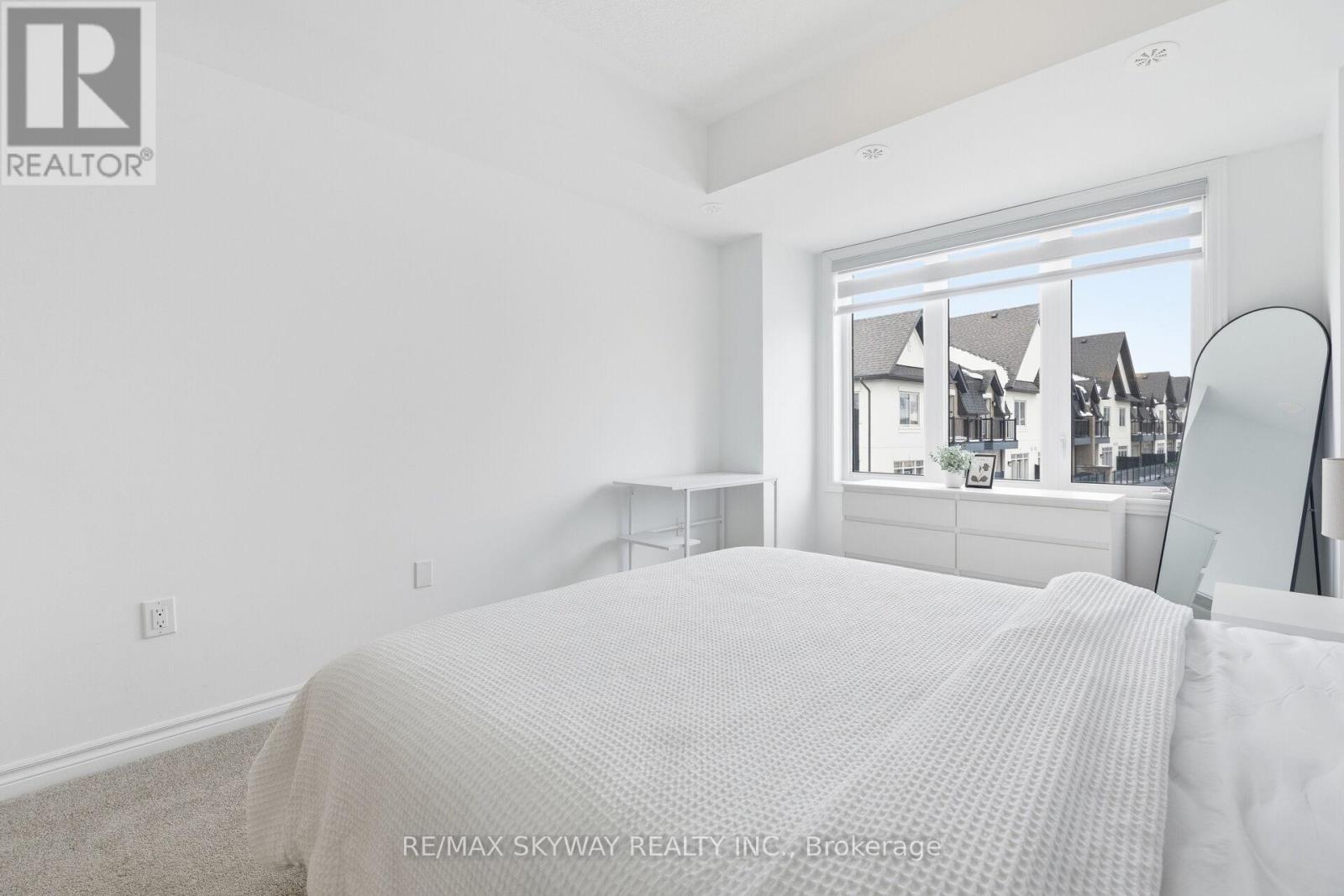 44 SPRINGDALE AVENUE - 30