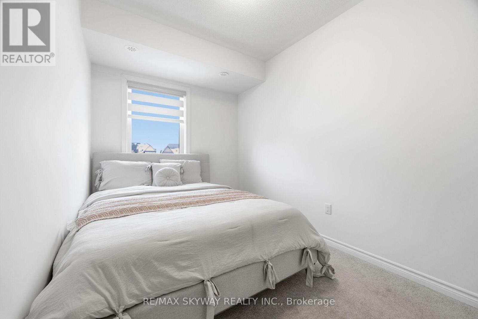 44 SPRINGDALE AVENUE - 35